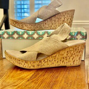 Charleston Shoe Company Cork Wedges Size 6 Linen Color New in Box